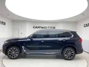 2023 BMW X5 с пробегом 15 800 км