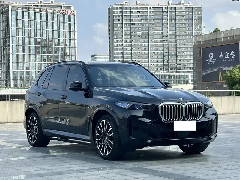 2023 BMW X5 с пробегом 35 000 км