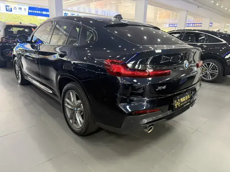 2021 BMW X4 с пробегом 75 000 км