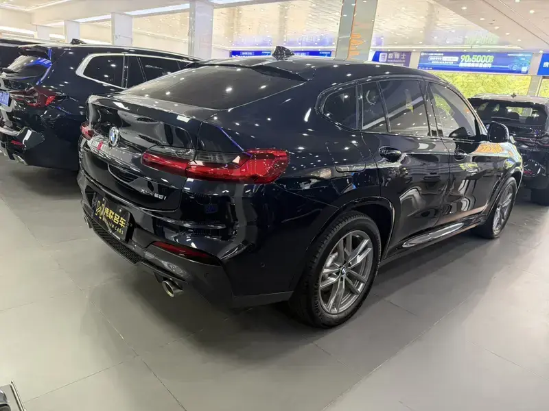 2021 BMW X4 с пробегом 75 000 км