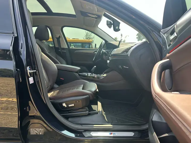 2021 BMW X4 с пробегом 75 000 км