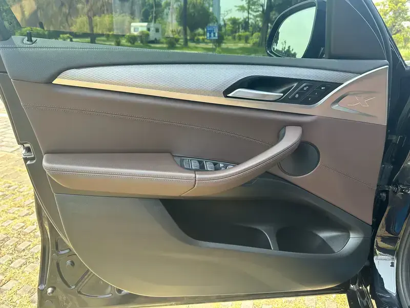 2021 BMW X4 с пробегом 75 000 км