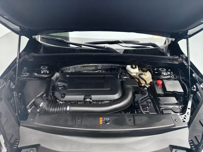 2025 Buick Envision с пробегом 32 100 км