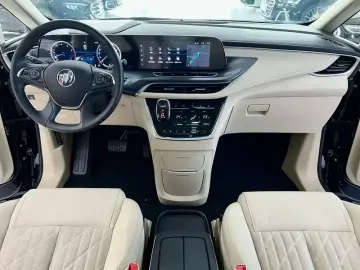 2023 Buick GL8 с пробегом 25 000 км