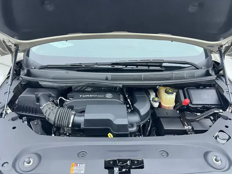 2023 Buick GL8 с пробегом 77 000 км