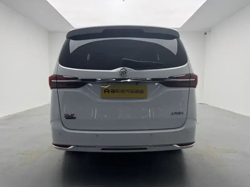 2023 Buick GL8 с пробегом 79 600 км