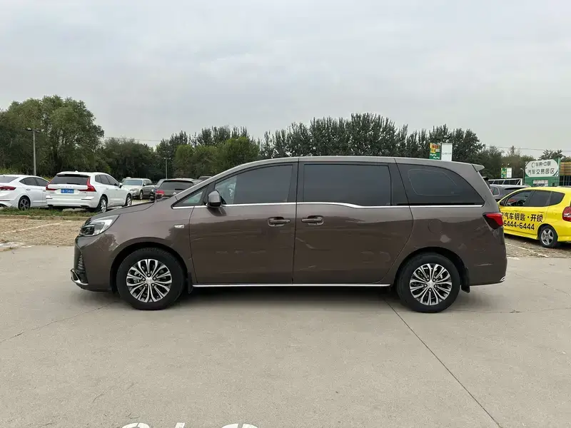 2023 Buick GL8 с пробегом 94 000 км