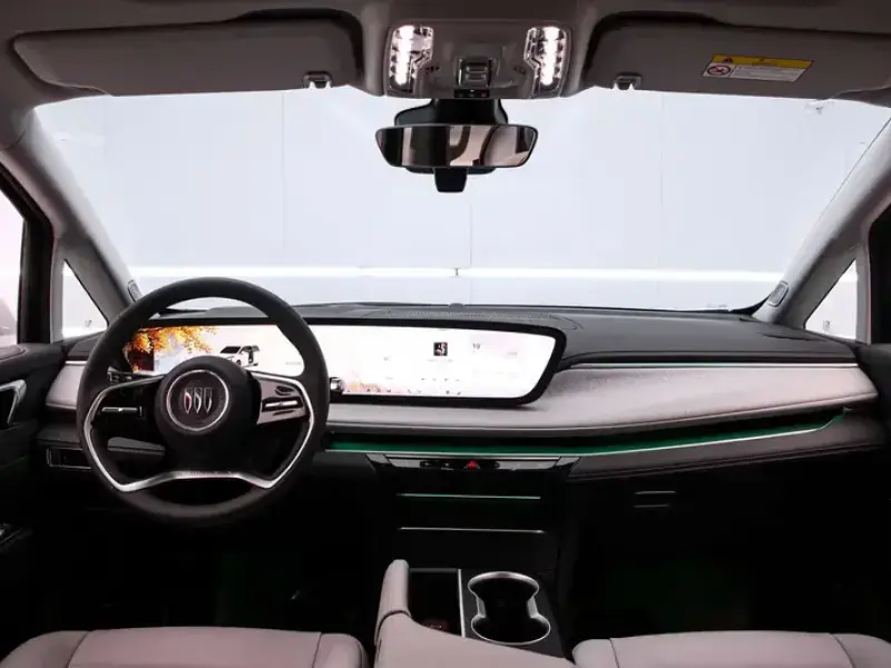 2025 Buick GL8 с пробегом 8 000 км