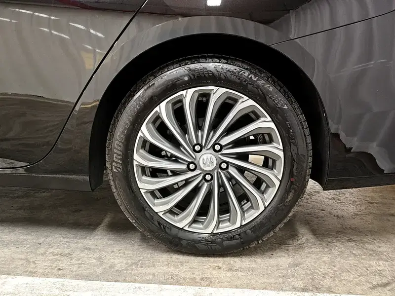 2026 Buick LaCrosse с пробегом 2 700 км