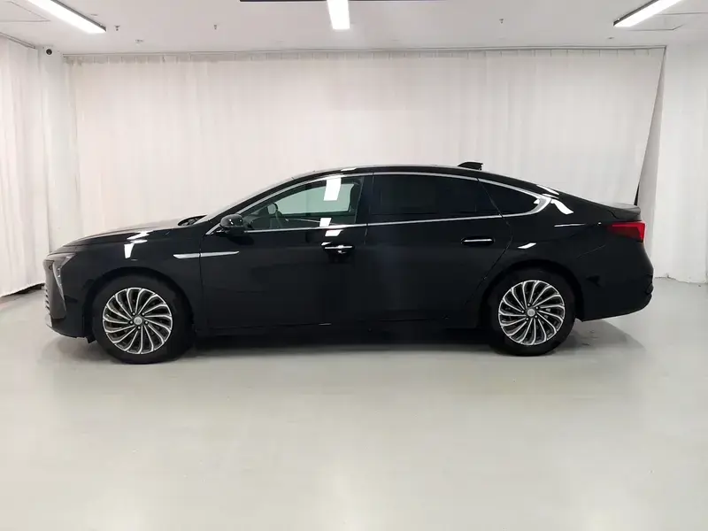 2026 Buick LaCrosse с пробегом 3 700 км