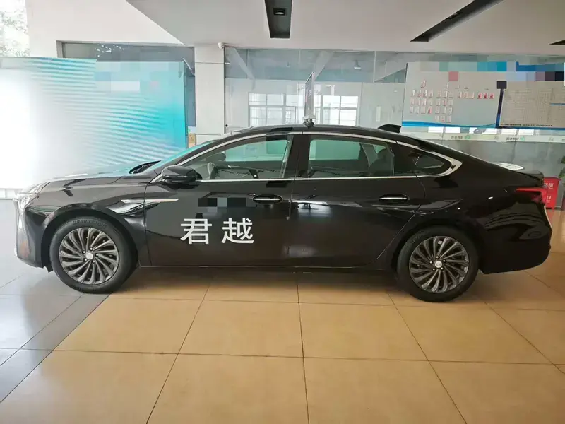 2025 Buick LaCrosse с пробегом 4 000 км