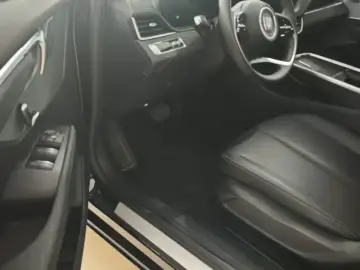 2025 Buick LaCrosse с пробегом 4 000 км