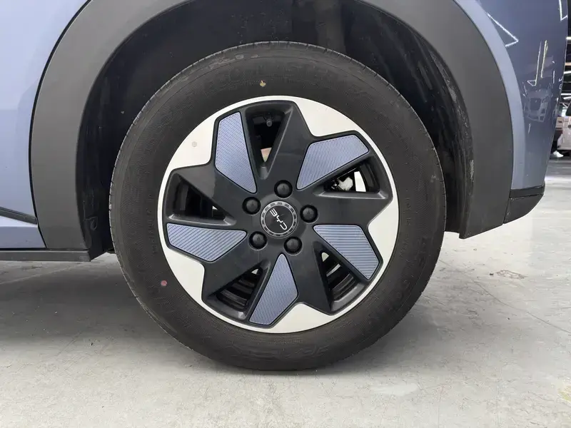 2024 BYD Dolphin с пробегом 39 800 км