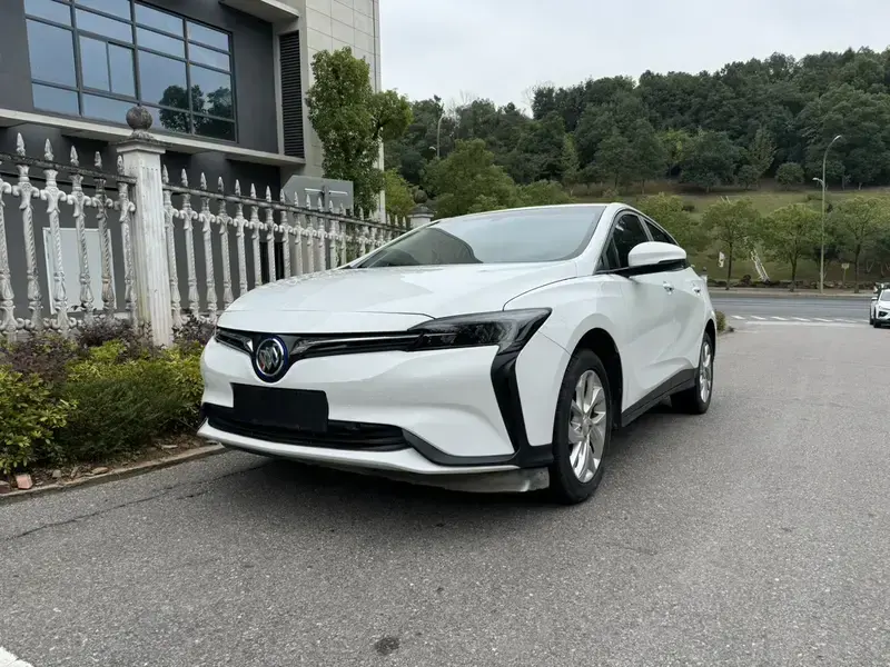 2023 Buick Velite 6 с пробегом 55 000 км