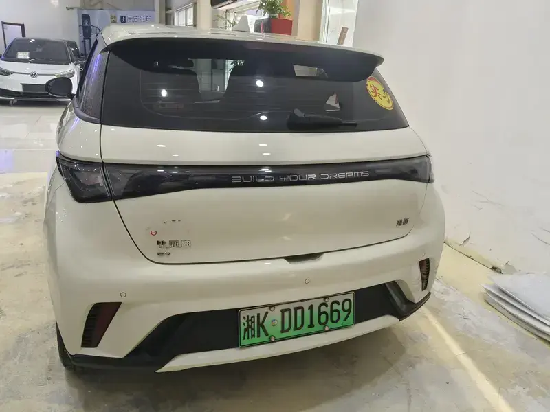 2025 BYD Dolphin с пробегом 16 000 км