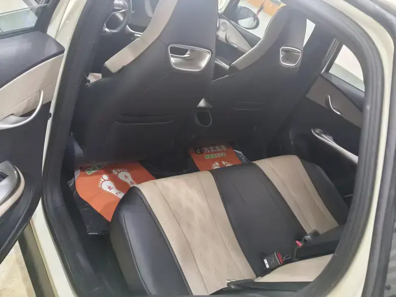 2025 BYD Dolphin с пробегом 16 000 км