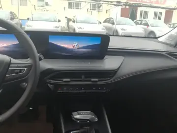 2023 Buick Verano с пробегом 9 000 км