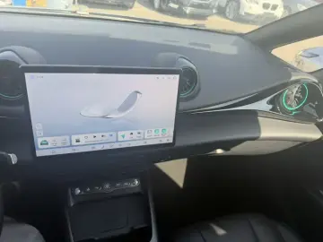 2025 BYD Dolphin с пробегом 4 200 км