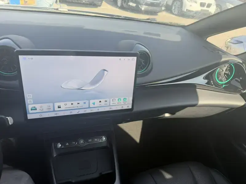 2025 BYD Dolphin с пробегом 4 200 км