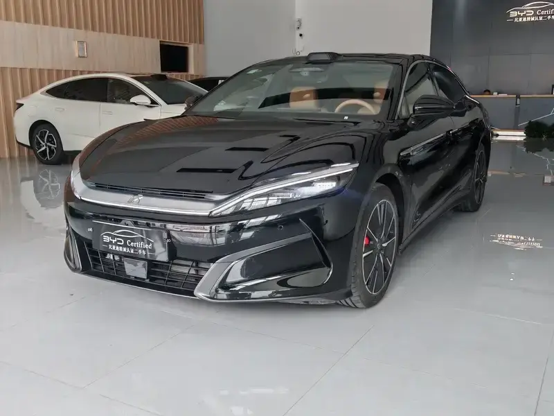 2025 BYD Han L с пробегом 5 300 км