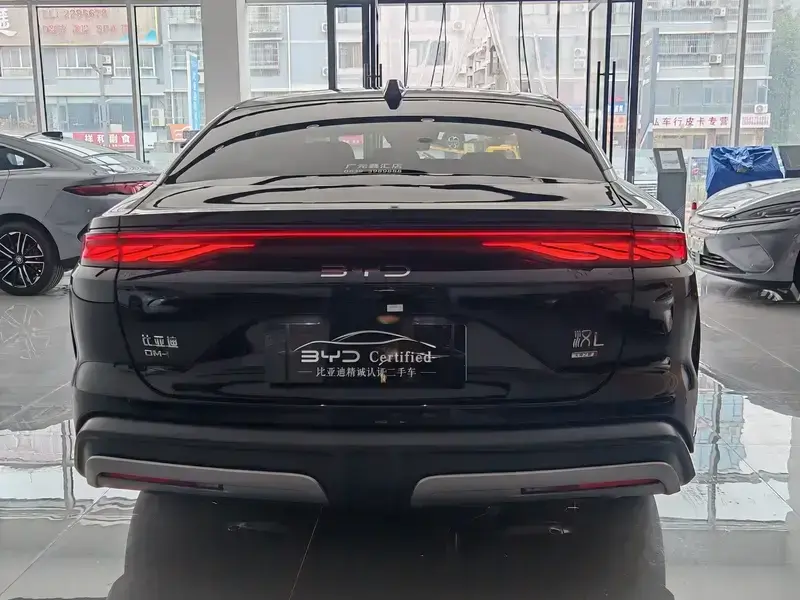 2025 BYD Han L с пробегом 5 300 км