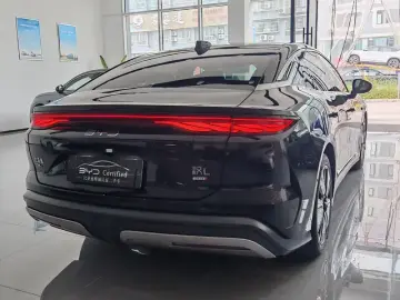 2025 BYD Han L с пробегом 5 300 км