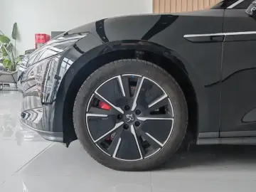 2025 BYD Han L с пробегом 5 300 км