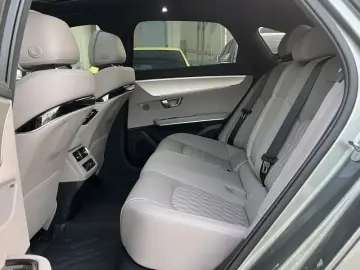 2025 BYD Han с пробегом 5 600 км