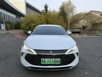 2025 BYD Qin L с пробегом 30 000 км