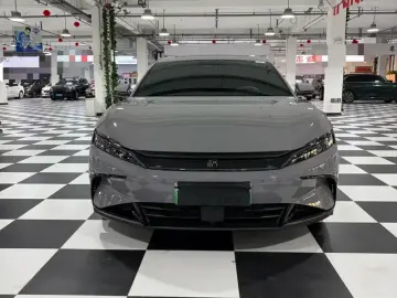 2025 BYD Han с пробегом 20 000 км
