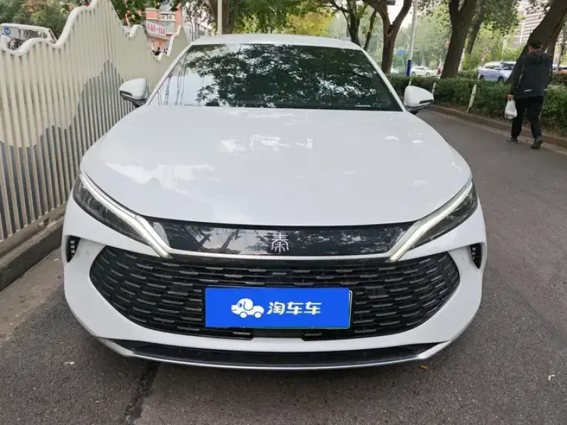 2025 BYD Qin L с пробегом 67 000 км