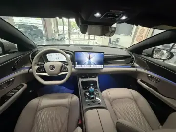 2025 BYD Han с пробегом 3 600 км