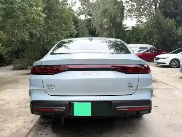2024 BYD Qin L с пробегом 20 000 км
