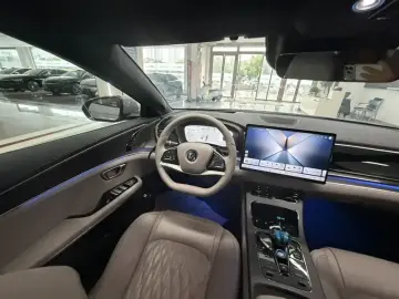 2025 BYD Han с пробегом 3 600 км