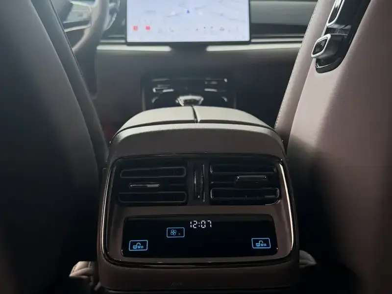 2025 BYD Han с пробегом 23 200 км