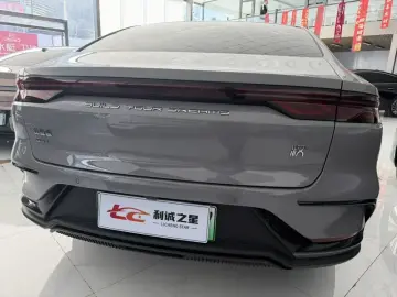 2025 BYD Han с пробегом 23 200 км