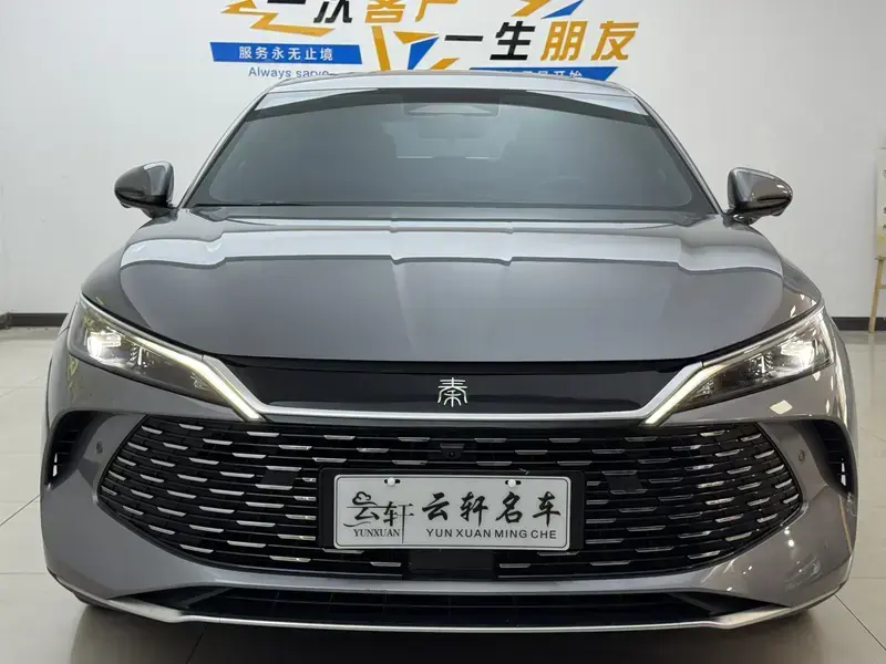 2025 BYD Qin L с пробегом 21 000 км