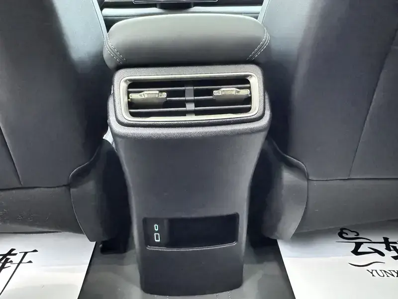 2025 BYD Qin L с пробегом 21 000 км