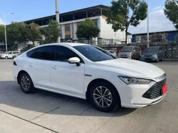 2024 BYD Qin Plus с пробегом 16 200 км