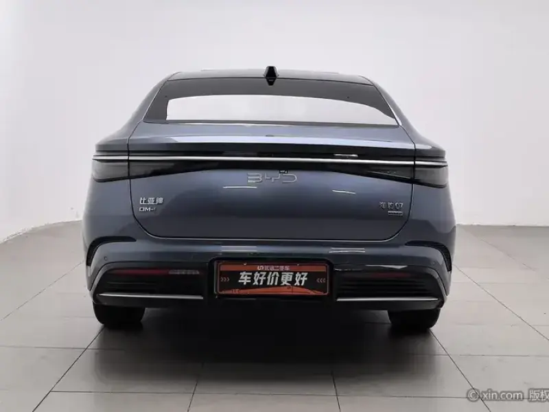 2025 BYD Seal 07 с пробегом 43 900 км