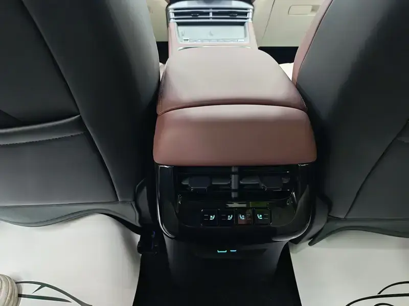 2026 BYD Seal 07 с пробегом 9 900 км