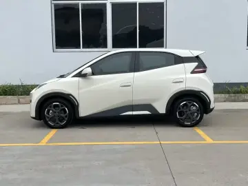2024 BYD Seagull с пробегом 27 000 км