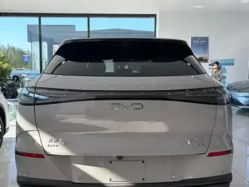 2026 BYD Sea Lion 06 с пробегом 100 км