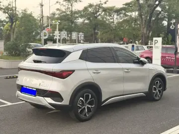 2023 BYD Yuan Plus с пробегом 37 000 км