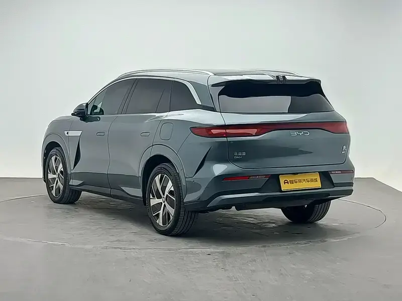 2025 BYD Tang L с пробегом 31 600 км