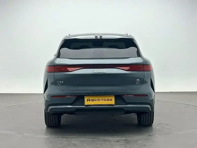 2025 BYD Tang L с пробегом 31 600 км