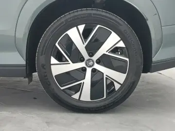 2025 BYD Tang L с пробегом 31 600 км