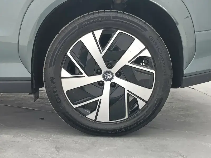 2025 BYD Tang L с пробегом 31 600 км