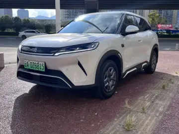 2025 BYD Yuan Up с пробегом 2 500 км