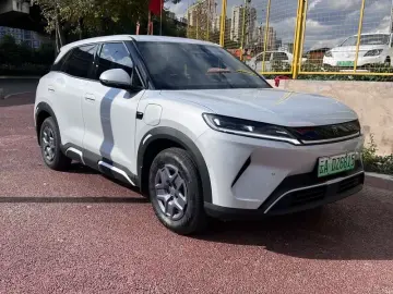 2025 BYD Yuan Up с пробегом 2 500 км